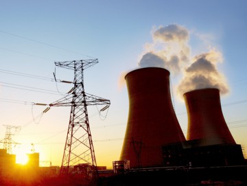 România riscă închiderea producătorilor de energie pe combustibil solid